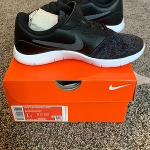 Nike flex contact